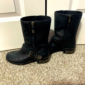 Vince Camuto black booties size 6/36